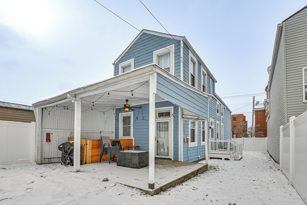 Family-friendly Louisville Gem: Prime Location!