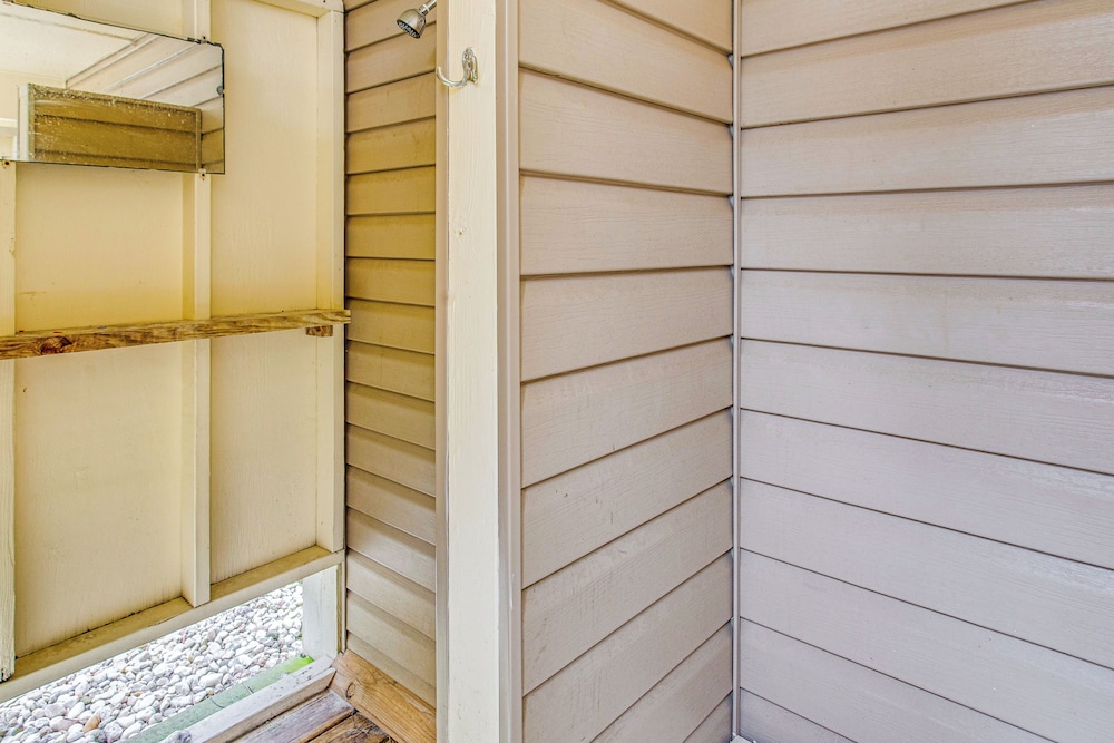 Walk to Ocean: Sunset Beach House w/ 3-level Deck!
