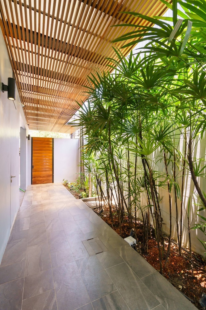Designer 49 Pool Villa
