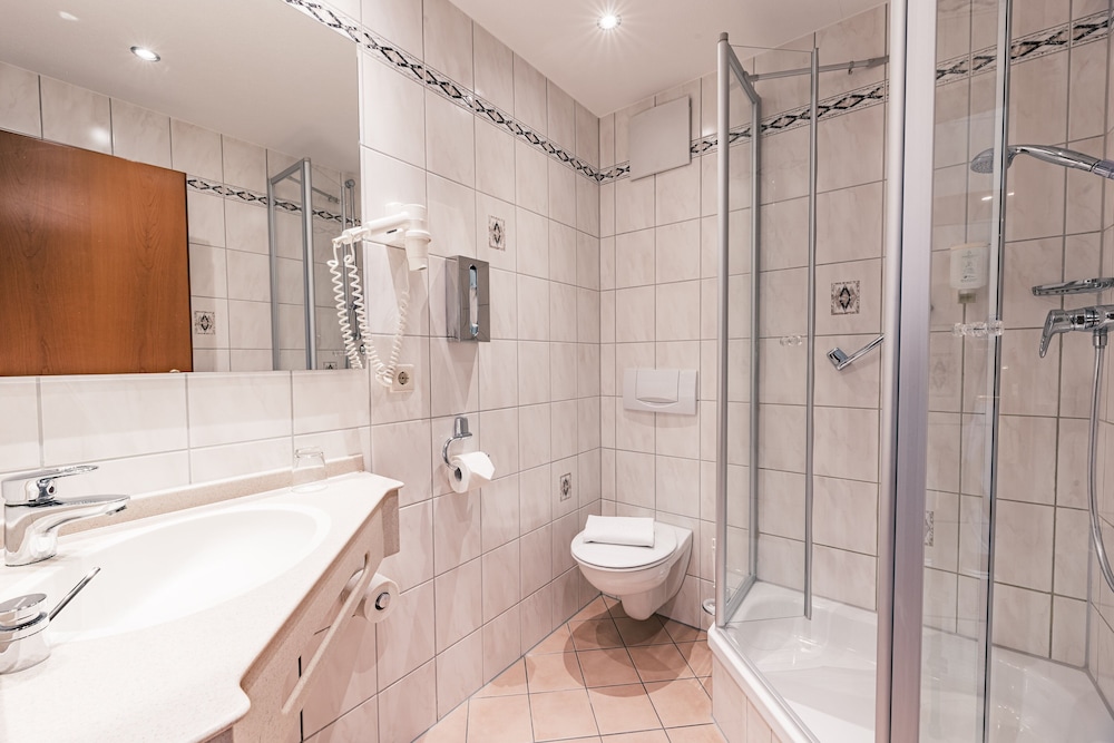 Stuttgart Vacations - TOP VCH Hotel Wartburg Stuttgart - Property Image 18
