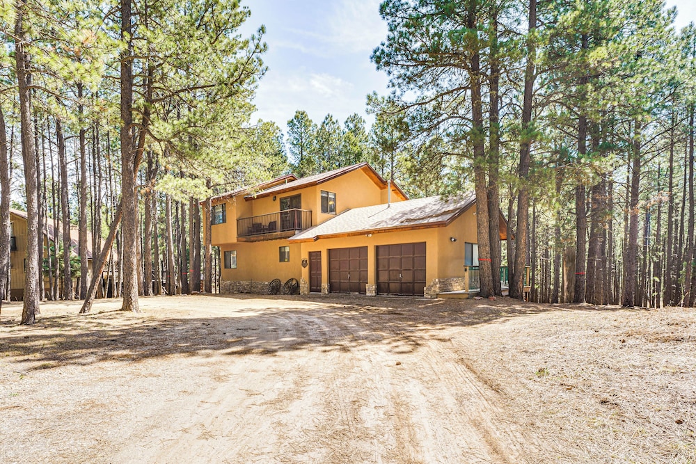 Walk to Lake & Trails: Angel Fire Home w/ Deck!