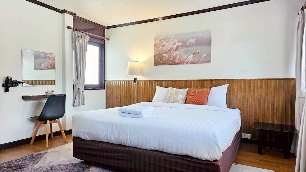 Greta Villa Nakluea 18