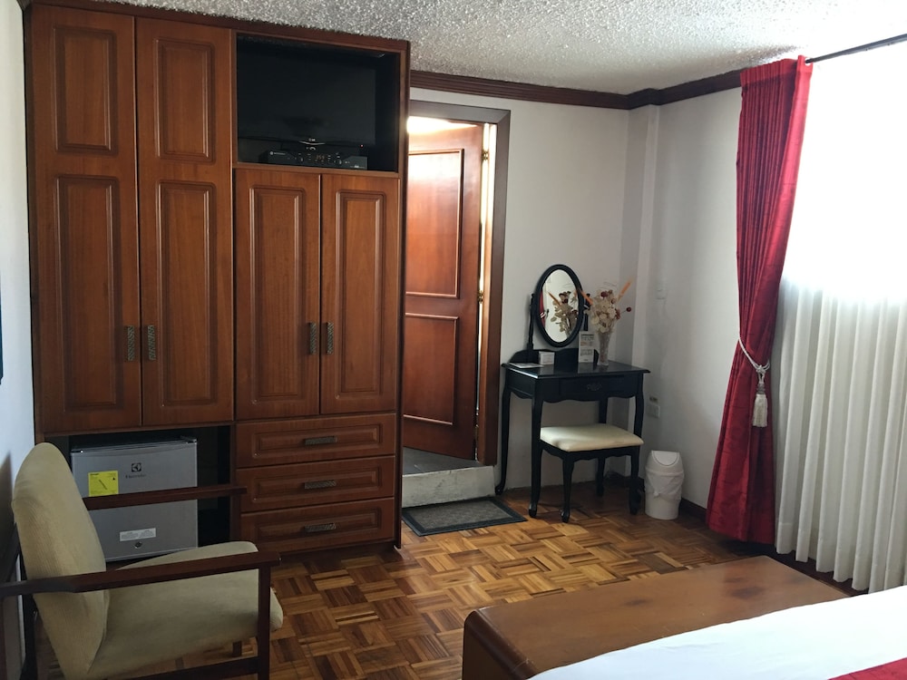 Hostal Mitad del Mundo