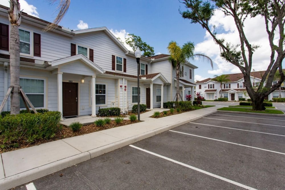 Your VIP Home Near Disney 25107