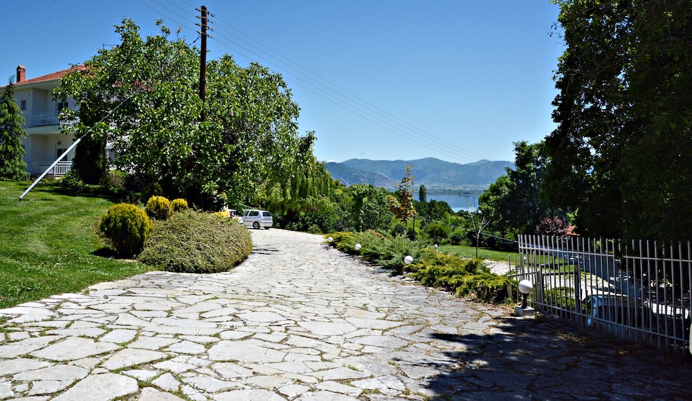 Guesthouse Vissinokipos