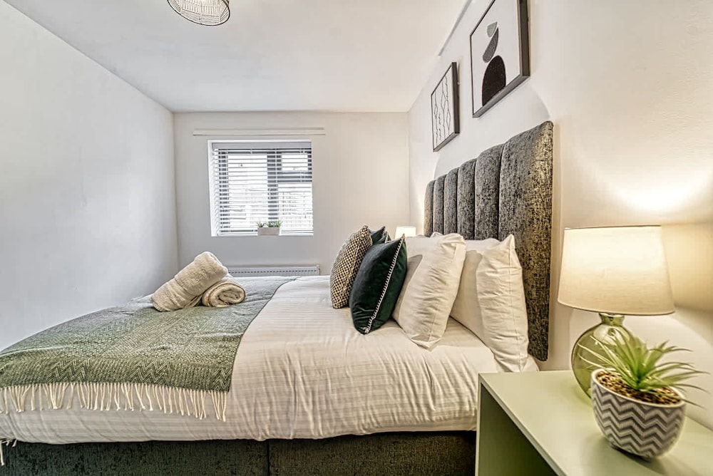 Host Stay Rose Cottage