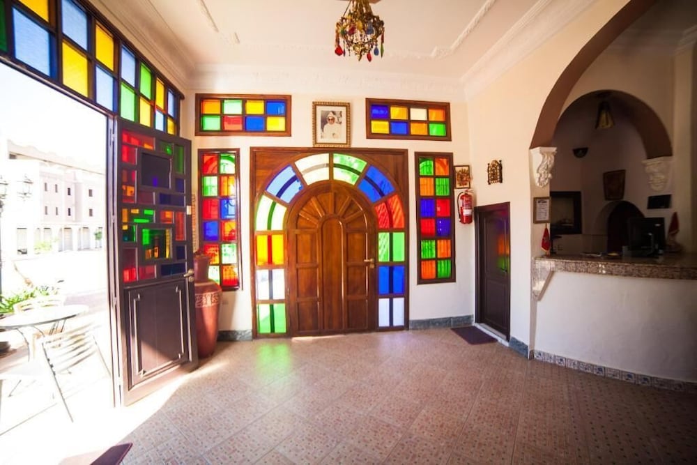 Lobby & Reception
