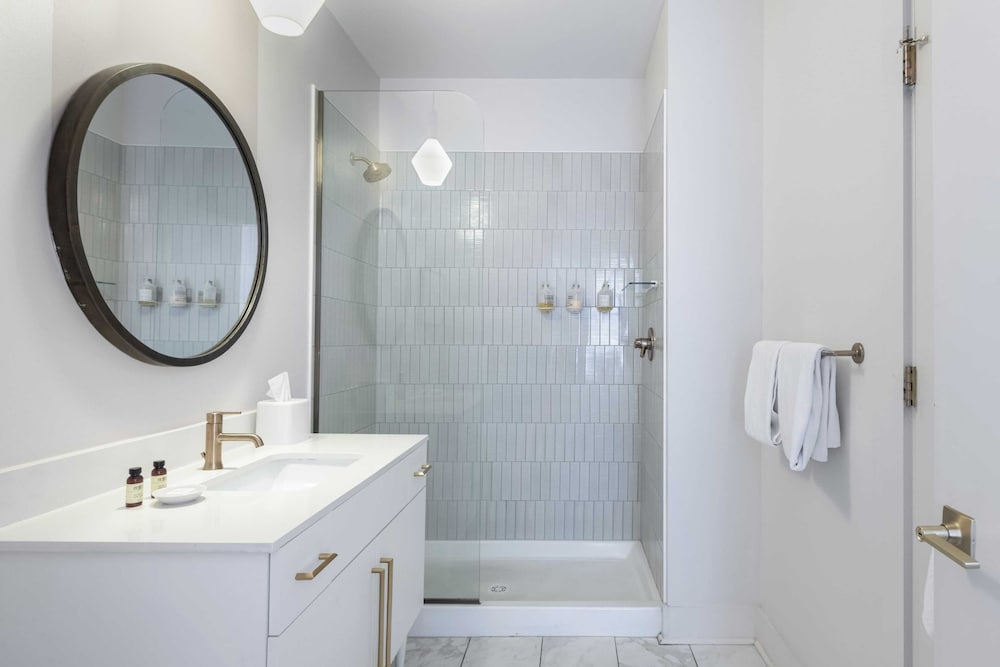Sleeps 24 Rooftop, Game Room & Outdoor Spaces Just 10 Min to Broadway Outrider by Avantstay