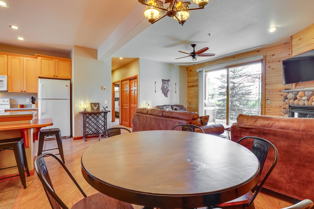 Walk to Main Street: Grand Lake Condo w/ Patio