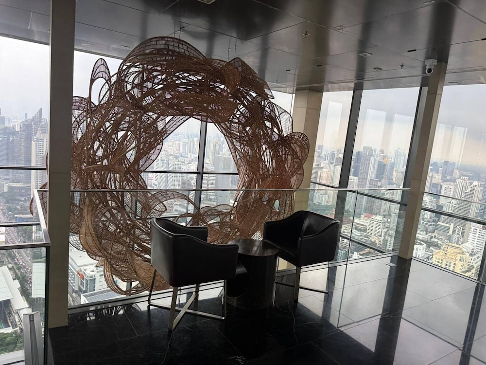 Circle Living Skyline Residence