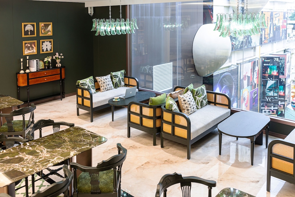 Vishan Garden Trendy Hostel