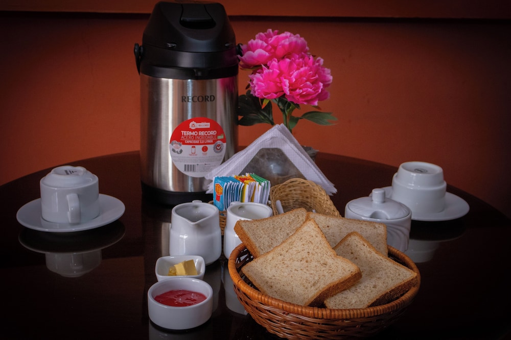Hostal Keros Inn