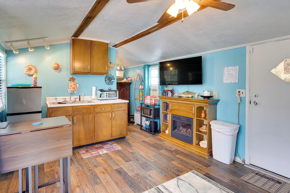 'aunt Lucille's Place' - Cozy Cottage in Glenwood!