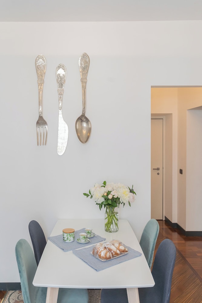 Lake Holiday Como by Rent all Como