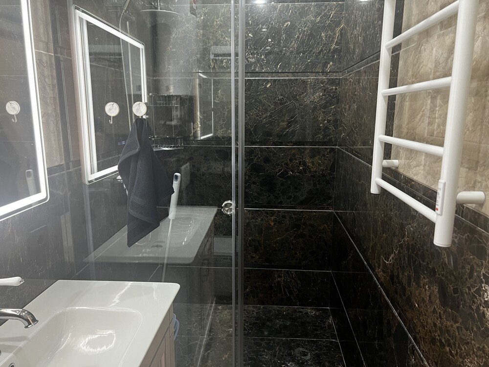 Royale Estates