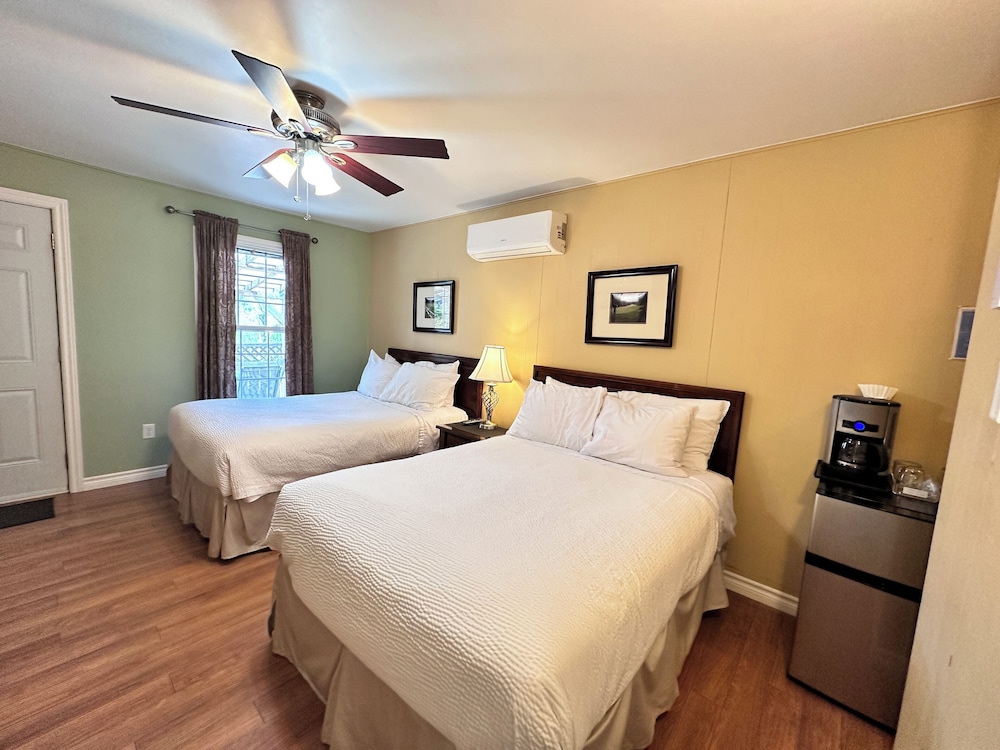Skyline Cabins