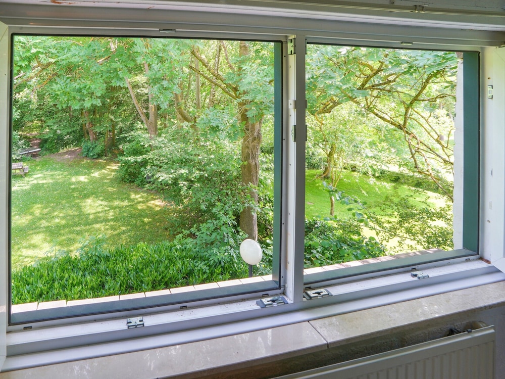 Holiday Home in Ulestraten With Forest view 4
