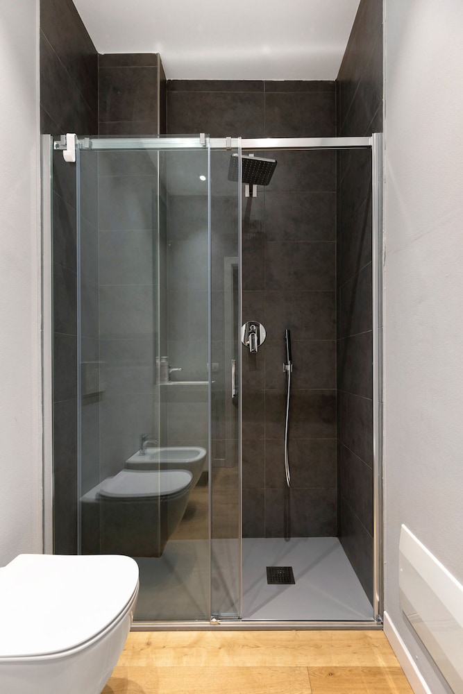 Caldarese Apartment With Balcony by Wonderful Italy