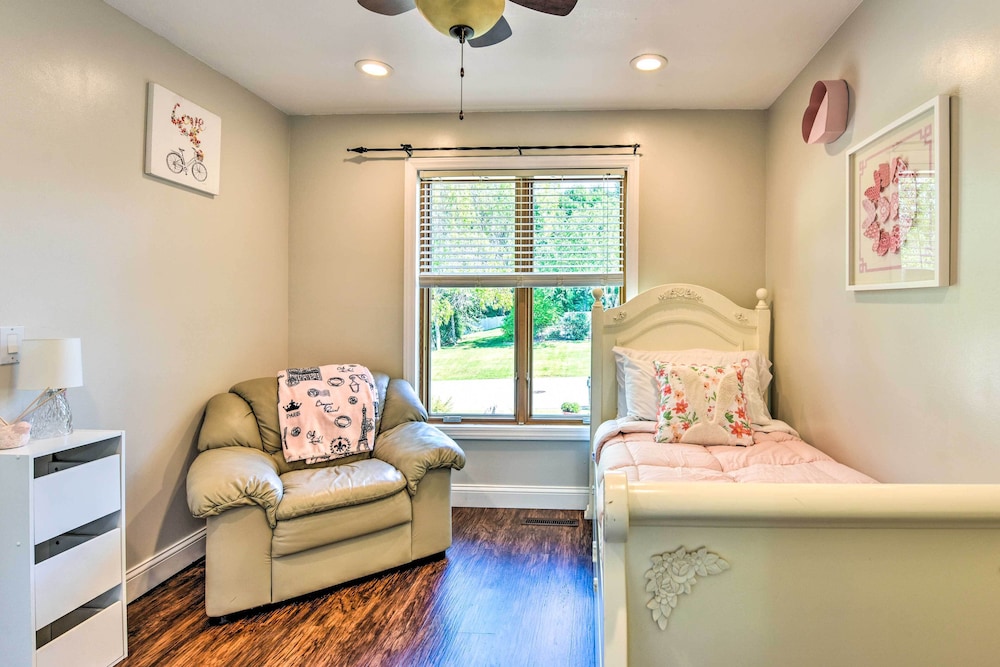 Pet-friendly Maple Grove Gem w/ Private Yard! - Property Image 13