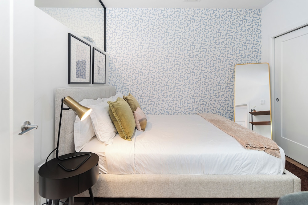 Luxury Apartments by Hyatus at Boston Everett