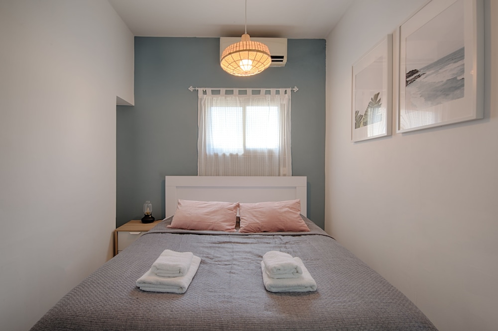 AirTLV Comfortable 3 BDRM in Old North view 4
