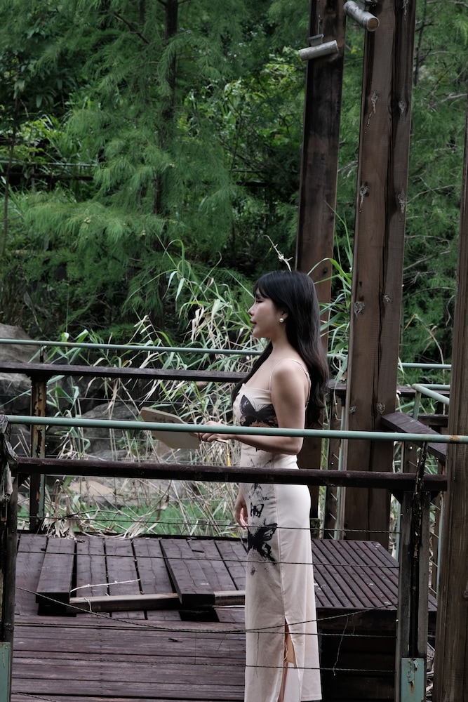 Miyue Shenzhen Tianlu Secret Wild Wizard Holiday Hotel