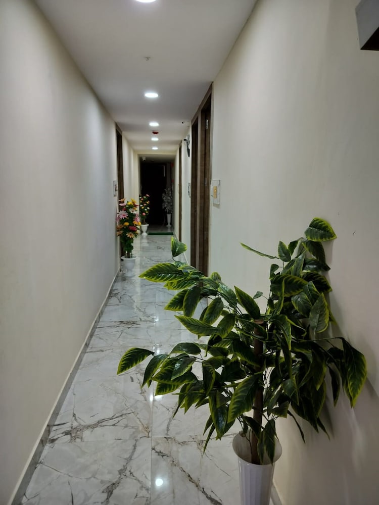 Goroomgo NR Nayan Residency Ahmedabad