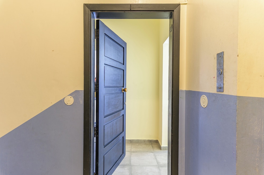 Slate - 2Br Apt W Balcony in Mar Mikhael