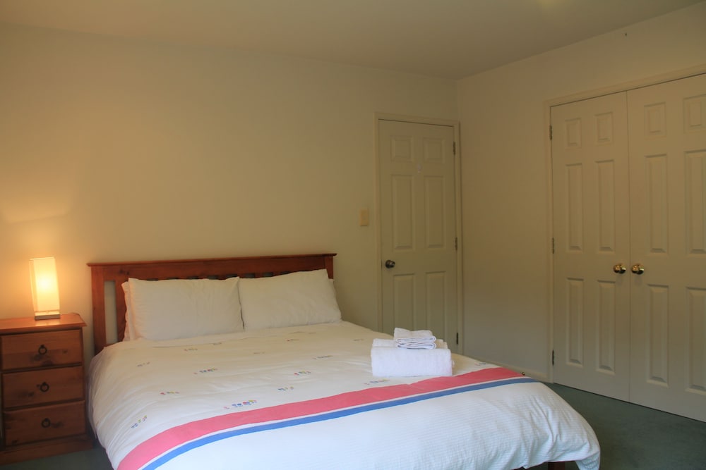 Shamrock Park Guest Home