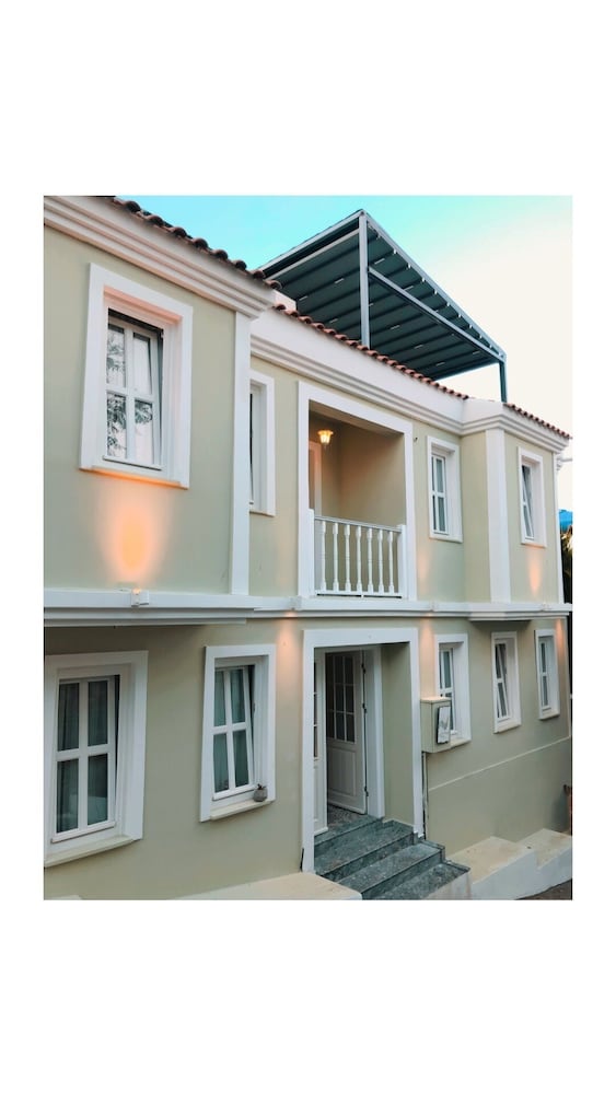 Mon Petit Hotel