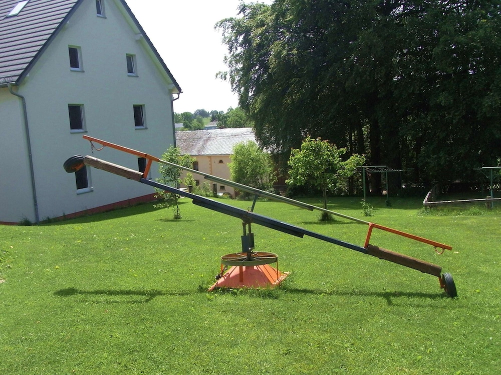 Comfy Holiday Home in Burg Reuland With Sauna, Terrace, BBQ