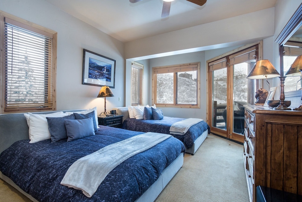 Trail's End Lodge at Deer Valley Resort - Two Bedroom Residence with Spa #404 2 Condo