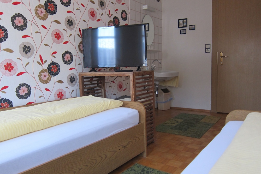 Pension Sonne Bed & Breakfast