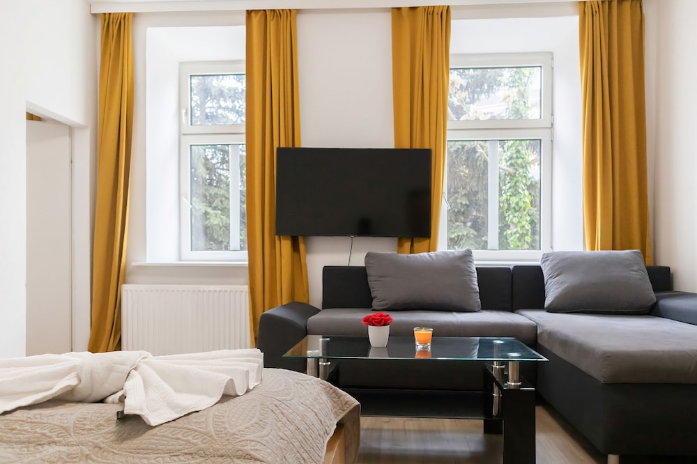 Sweet 2BR Apt Prime Vienna Spot