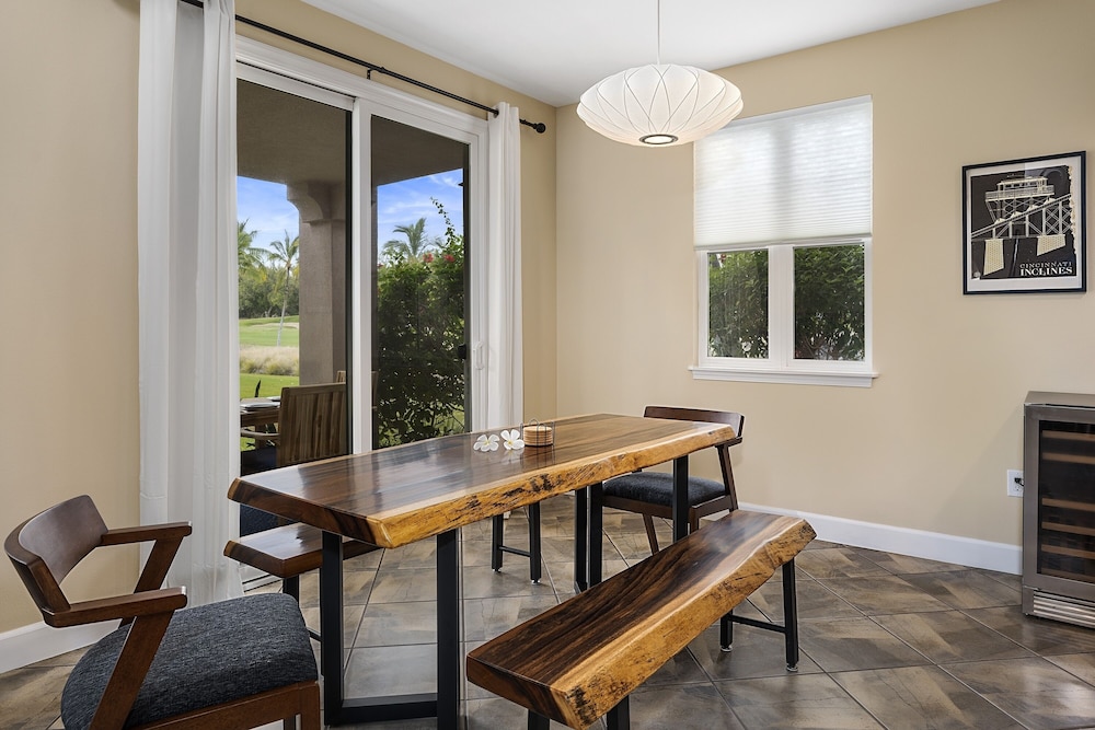 Colony Villas Waikoloa 301 2 Bedroom Villa by RedAwning view 4