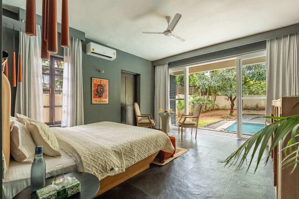 4BR w Pool in Morjim - Villa Corsa by Hireavilla