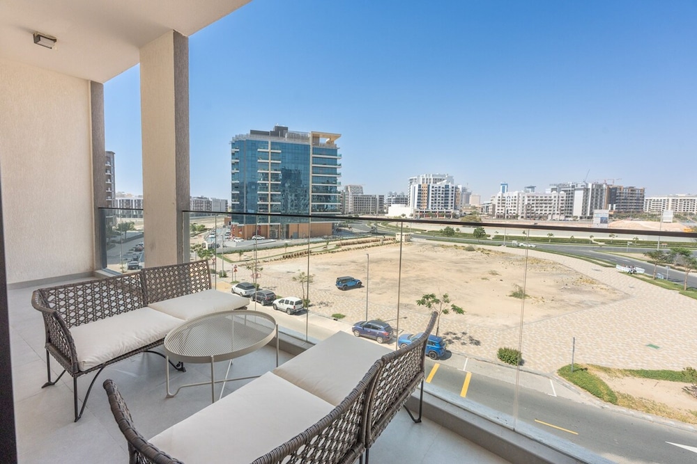 Awesome 1-bedroom in Al Barshaa South Near to Dubai Adventures