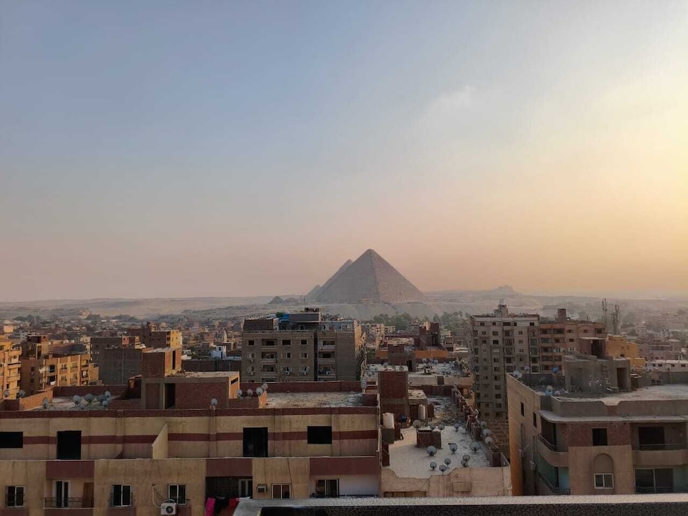 Legend Pyramids Inn