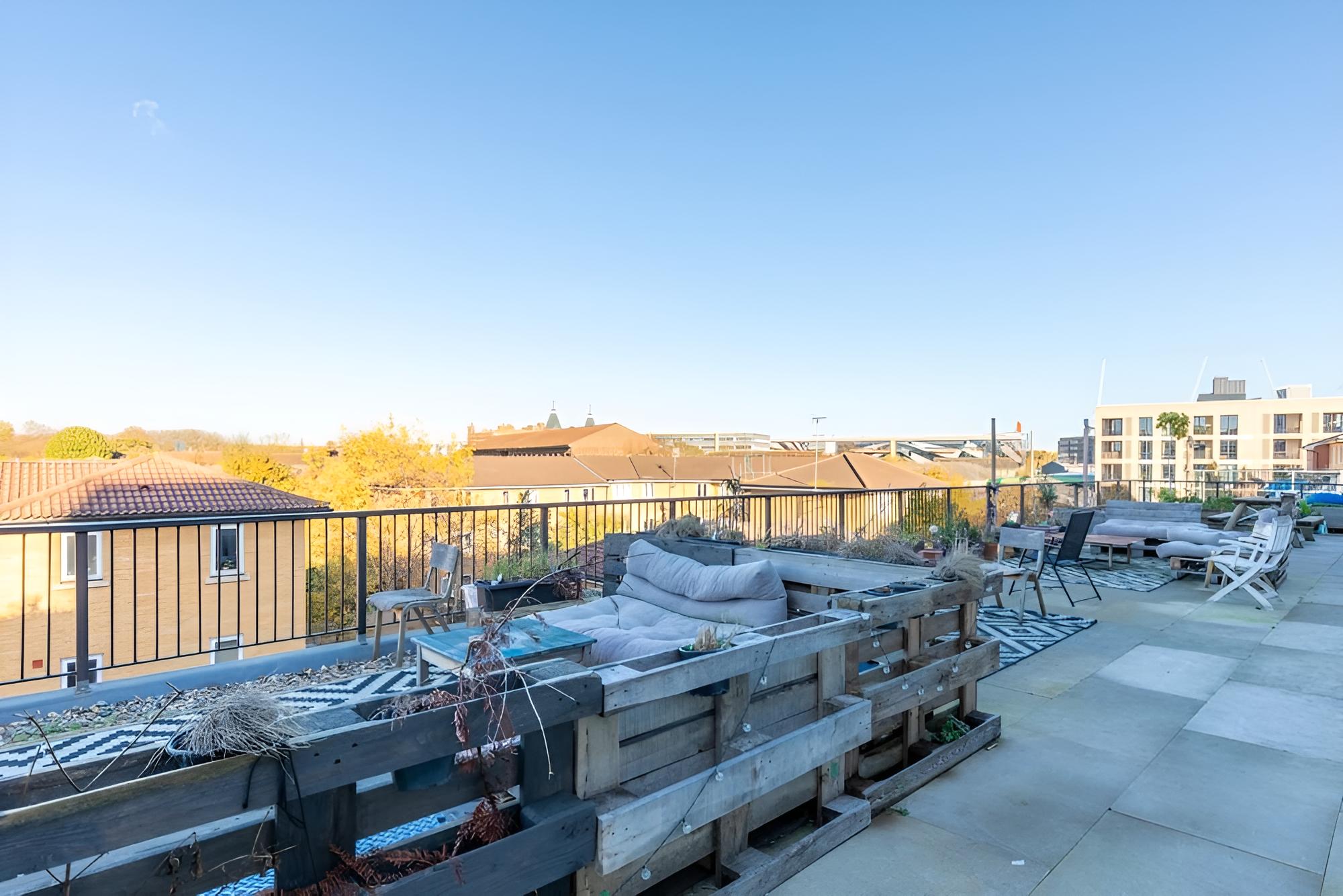 Trendy & Artistic Loft Hideaway, Hackney Wick!