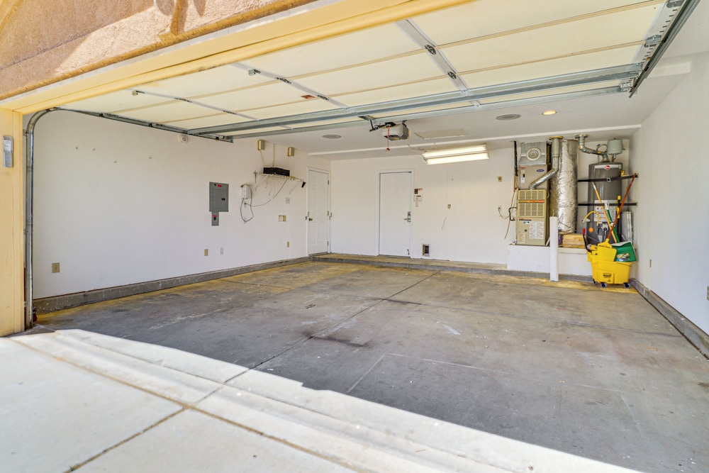 4 Mi to Old Town: Pet-friendly Home w/ Fenced Yard
