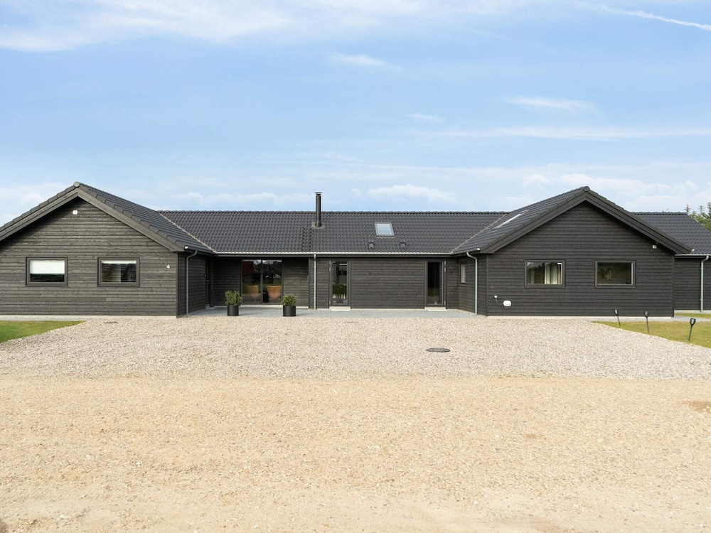 5 Star Holiday Home in Norre Nebel