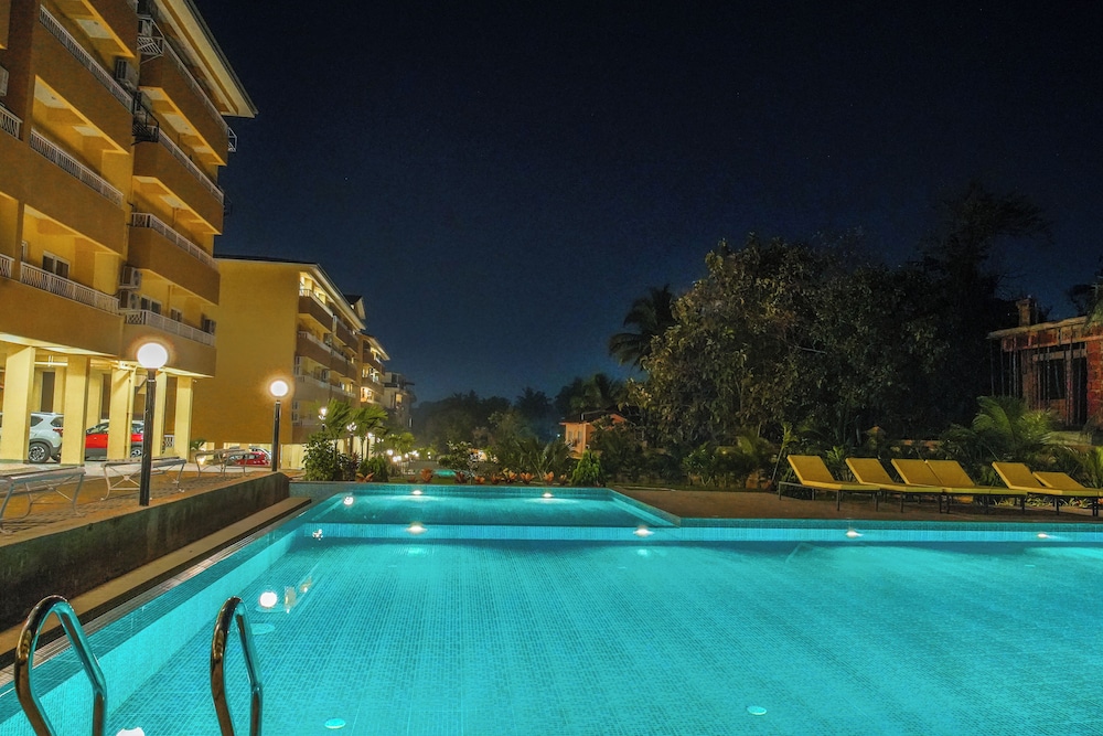 Alaya Stays Veera Marina 3 BHK Apartment