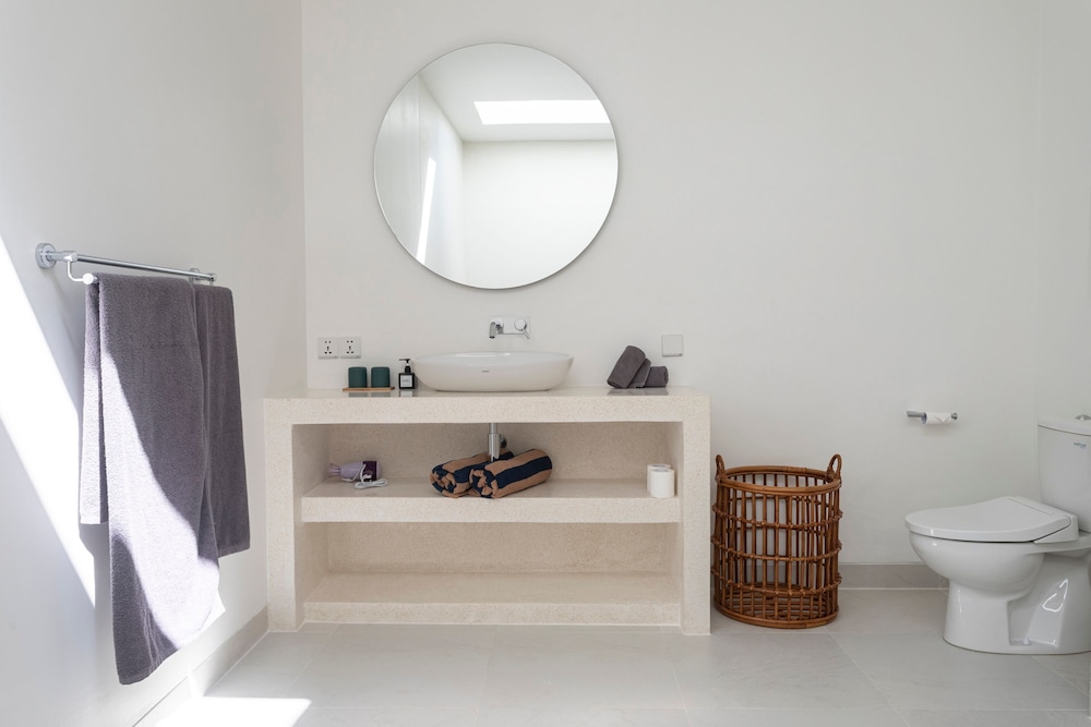 Villa Kanina by Alfred in Bali - Modern 3BD Villa w Pool Close to Bingin Beach