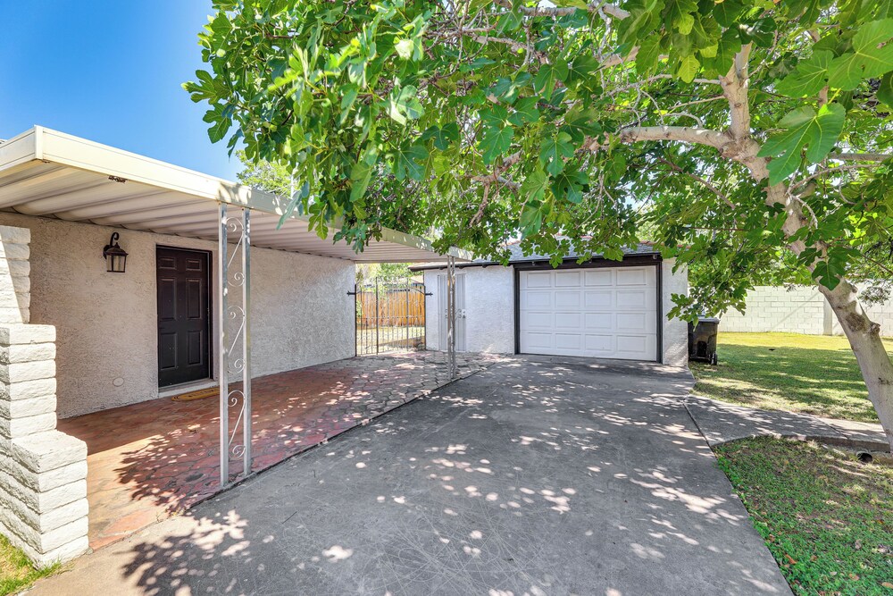 Large Yard & Patio: Historic District Home in Mesa