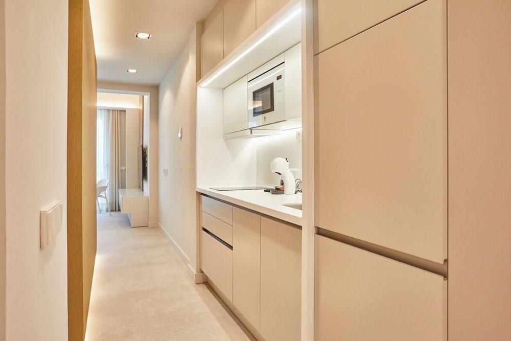 Silken Atlantis Suite – Holiday Homes