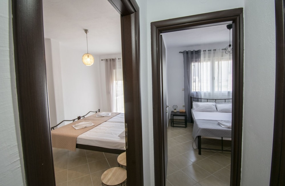 Violeta Apartment by Rentalspro