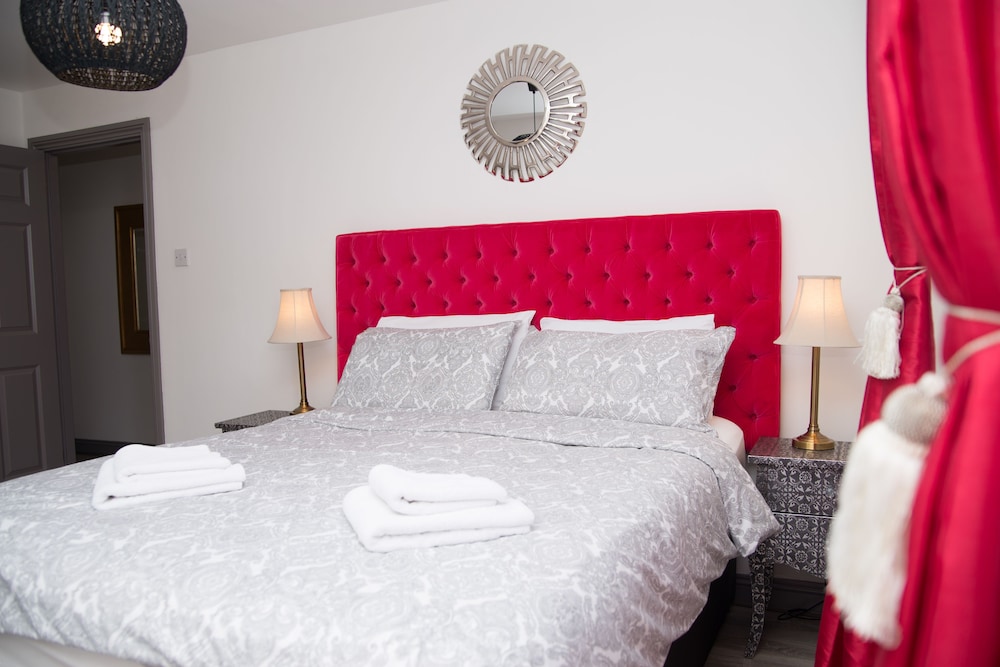 Luxury Executive Serviced Apartment