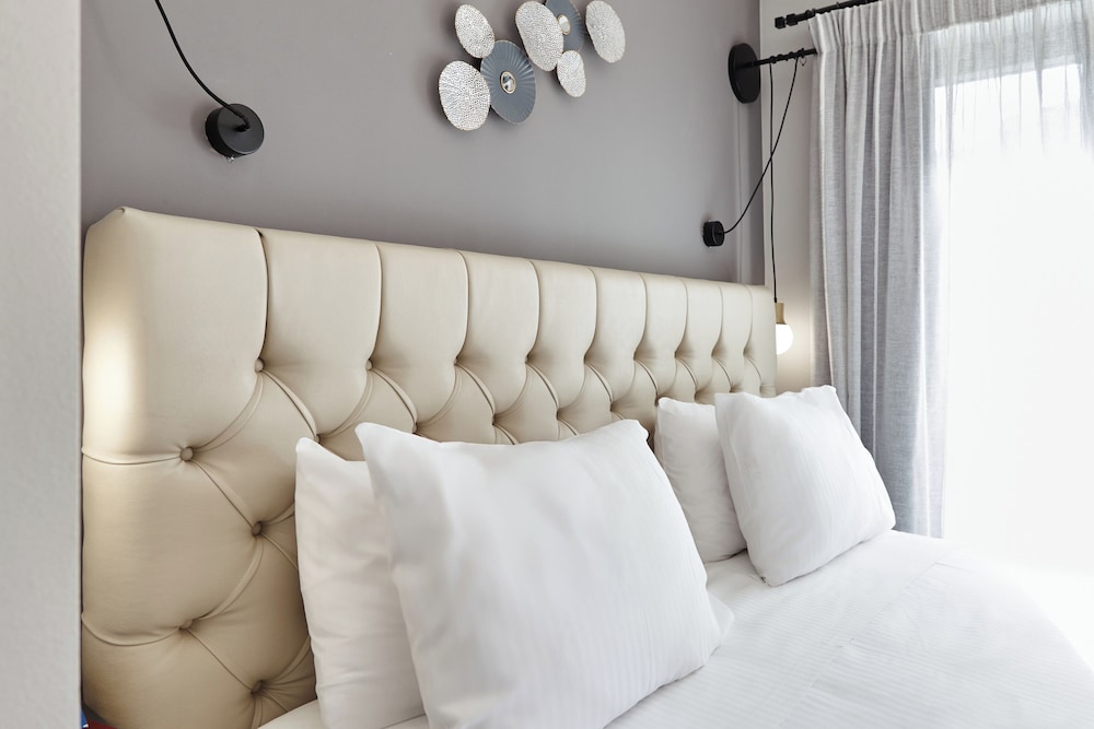 Nival Luxury Suites