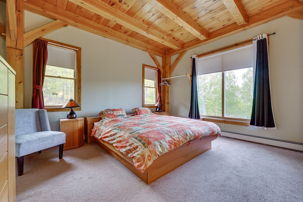 Enchanting Dorset Mountain Home w/ Stunning Views! view 2