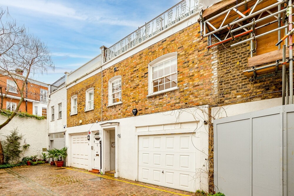 Charming Spacious 5 Bed Mews House - Kensington